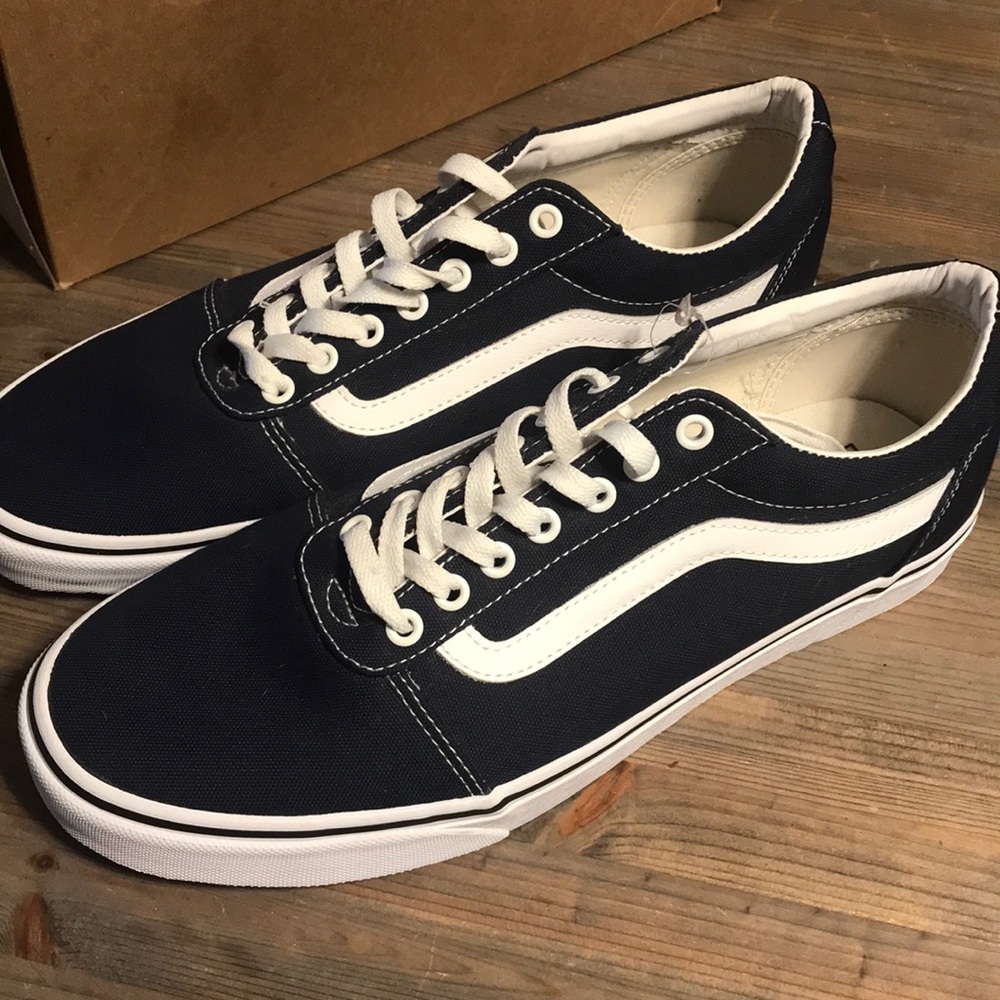 Men’s size 12 Vans